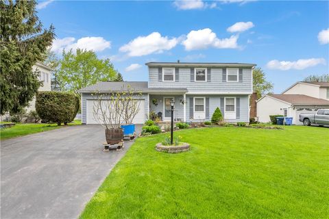 Single Family Residence in Rochester NY 148 Baxton Circle.jpg