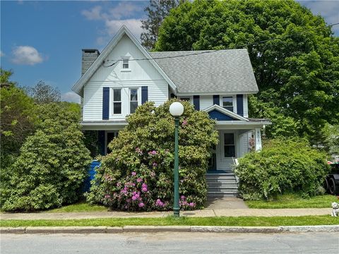 Single Family Residence in Margaretville NY 91 Swart Street.jpg