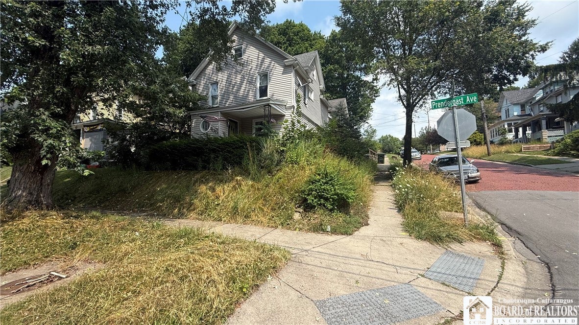 900 Prendergast Ave, Jamestown, NY 14701