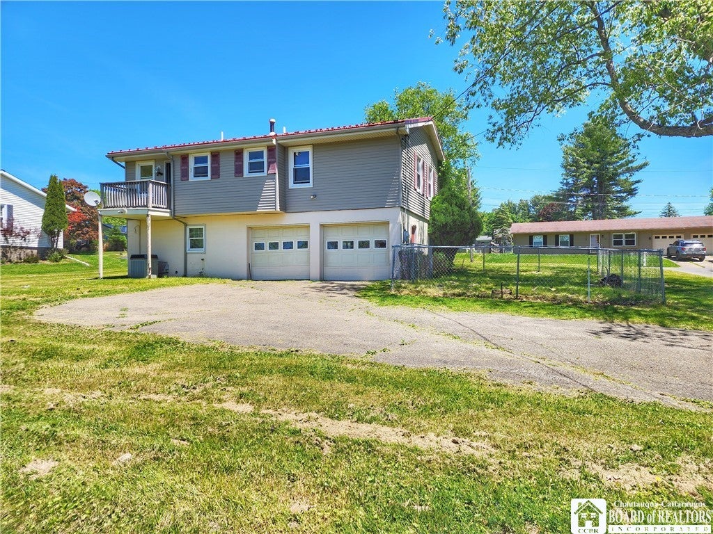 59 Ames Ave, Jamestown, NY 14701 photo