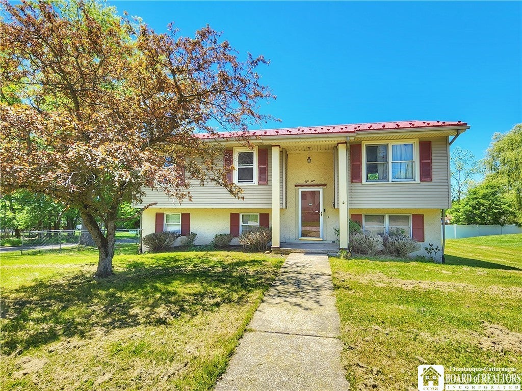 59 Ames Ave, Jamestown, NY 14701