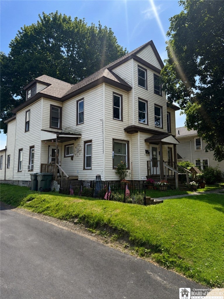414 Jefferson St, Jamestown, NY 14701 photo