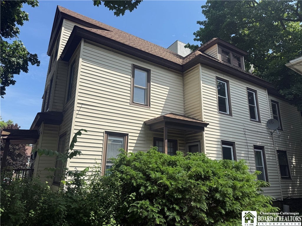 414 Jefferson St, Jamestown, NY 14701 photo