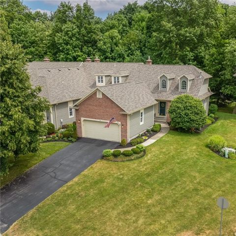 Condominium in Mendon NY 3 Hampshire Lane.jpg