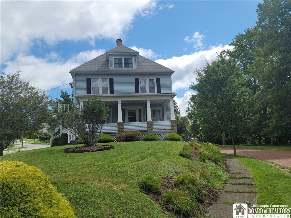 62 Camp St, Jamestown, NY 14701