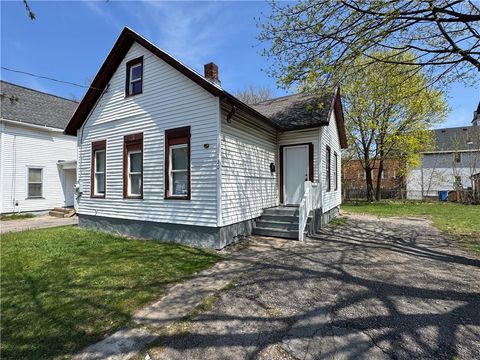 Single Family Residence in Rochester NY 120 3rd Street.jpg