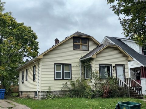 Single Family Residence in Rochester NY 51 Sylvester Street.jpg
