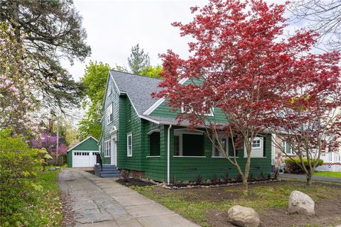 Single Family Residence in Rochester NY 287 Aberdeen Street.jpg