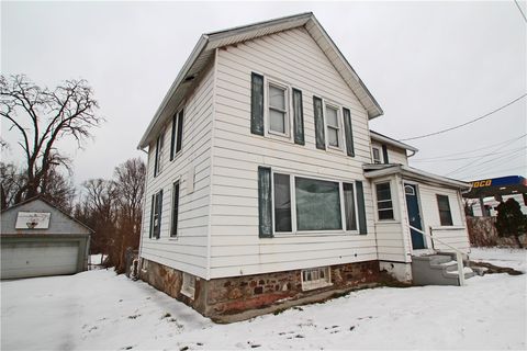 Single Family Residence in Rochester NY 3576 Latta Road.jpg