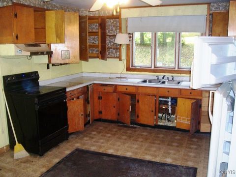 Single Family Residence in Madison NY 4117 Augusta Road 1.jpg