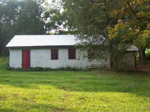 Single Family Residence in Madison NY 4117 Augusta Road 16.jpg