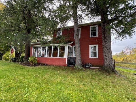 Single Family Residence in Vernon NY 4958 State Route 5.jpg