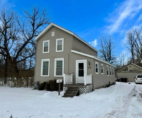 Single Family Residence in Oneida NY 522 Fitch Street.jpg