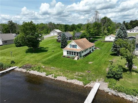 Single Family Residence in Cleveland NY 162 Orchard Drive.jpg