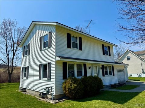 Single Family Residence in Morrisville NY 27 Cambridge Avenue.jpg