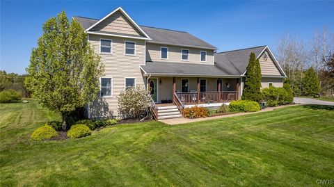 Single Family Residence in Cazenovia NY 3291 East Road.jpg