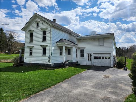 Single Family Residence in Hubbardsville NY 8968 Swamp Road.jpg