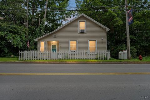 Single Family Residence in Oriskany Falls NY 138 N Main Street.jpg