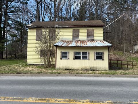 Single Family Residence in Oriskany NY 109 Augusta Road.jpg