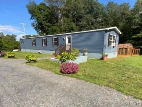 Mobile Home in Cleveland NY 8660 Elpis Road.jpg