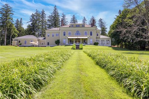 Single Family Residence in Cazenovia NY 71 Forman Street.jpg