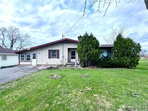 Single Family Residence in Canastota NY 3517 Seneca Turnpike.jpg