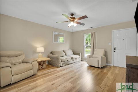 Single Family Residence in Richmond Hill GA 195 Cherokee Street 3.jpg