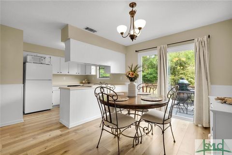 Single Family Residence in Richmond Hill GA 195 Cherokee Street 5.jpg
