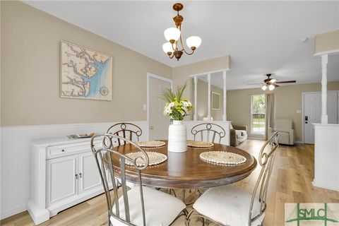 Single Family Residence in Richmond Hill GA 195 Cherokee Street 6.jpg