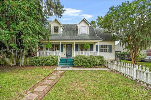 Single Family Residence in Savannah GA 517 Pointe South Drive.jpg