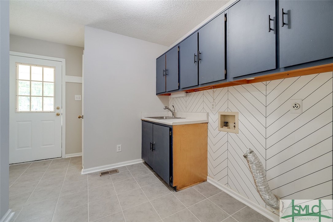 Single Family Residence in Clyo GA 1488 Old Augusta Road 10.jpg