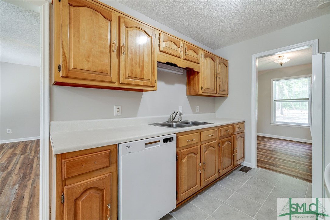 Single Family Residence in Clyo GA 1488 Old Augusta Road 7.jpg