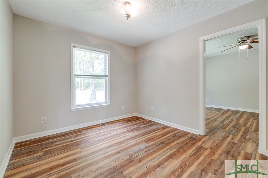 Single Family Residence in Clyo GA 1488 Old Augusta Road 12.jpg