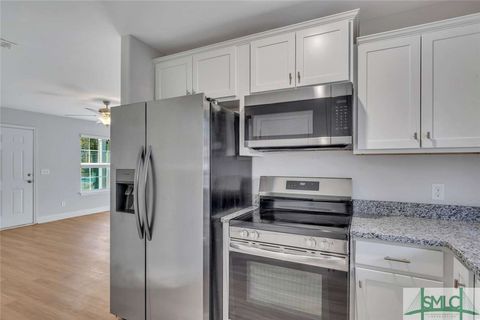 Single Family Residence in Rincon GA 210 Mikal Drive 7.jpg