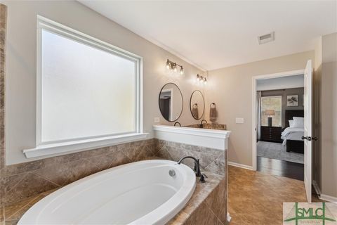 Single Family Residence in Richmond Hill GA 879 Castleoak Drive 30.jpg