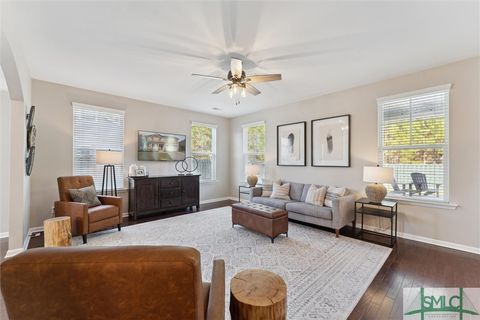Single Family Residence in Richmond Hill GA 879 Castleoak Drive 12.jpg