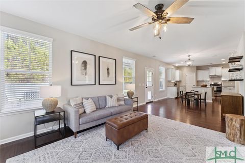 Single Family Residence in Richmond Hill GA 879 Castleoak Drive 14.jpg