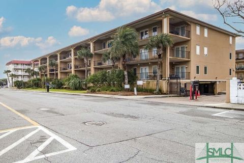 Condominium in Tybee Island GA 3 15th Street.jpg