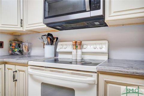Single Family Residence in Richmond Hill GA 11 Pelican Court 13.jpg