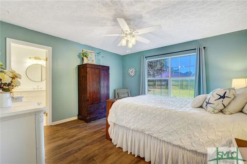 Single Family Residence in Richmond Hill GA 11 Pelican Court 21.jpg