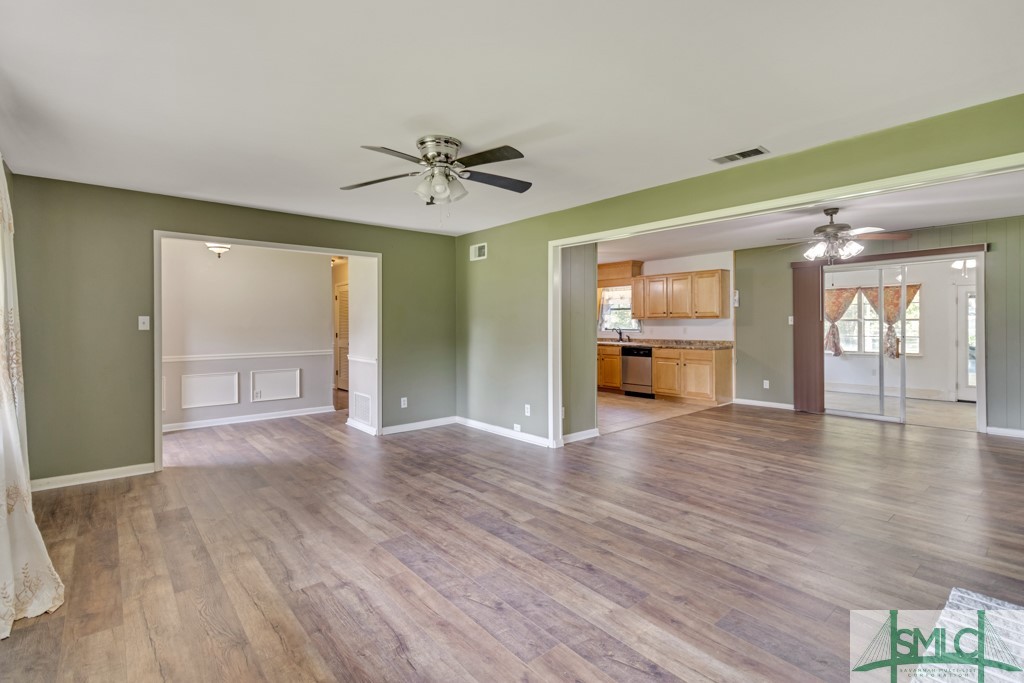 Single Family Residence in Bloomingdale GA 7016 17 Highway 5.jpg