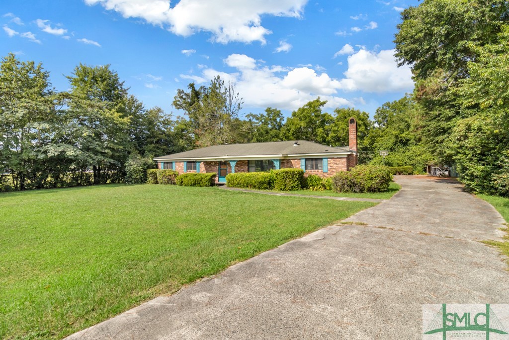 Single Family Residence in Bloomingdale GA 7016 17 Highway 2.jpg