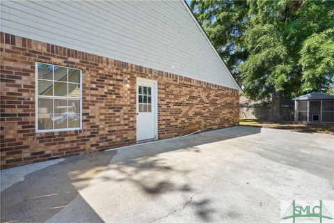 Single Family Residence in Richmond Hill GA 121 Pelican Lane 37.jpg