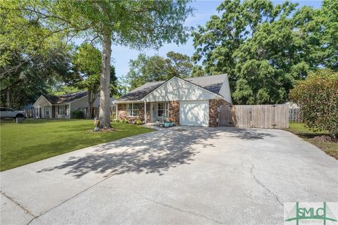 Single Family Residence in Richmond Hill GA 121 Pelican Lane 3.jpg
