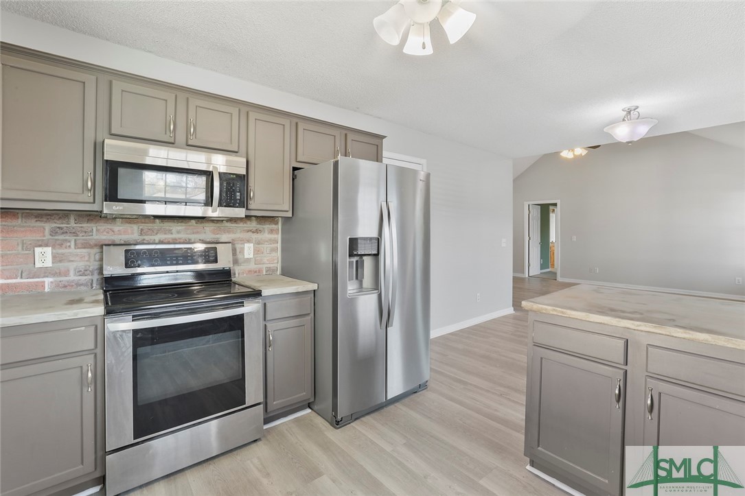 Single Family Residence in Rincon GA 314 Aspen 13.jpg