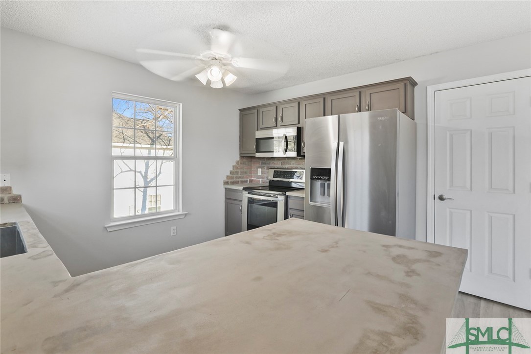 Single Family Residence in Rincon GA 314 Aspen 11.jpg