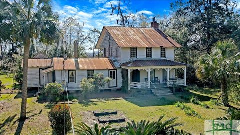 Single Family Residence in Darien GA 14009 GA 99 Highway.jpg