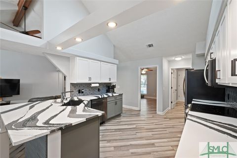 Single Family Residence in Richmond Hill GA 16 Old Martin Lane 6.jpg