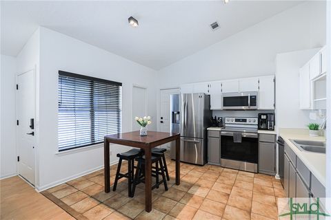 Single Family Residence in Richmond Hill GA 323 Sterling Creek Drive 7.jpg