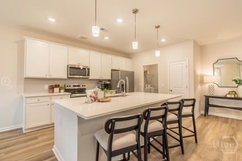Single Family Residence in Savannah GA 137 Firefly Circle.jpg